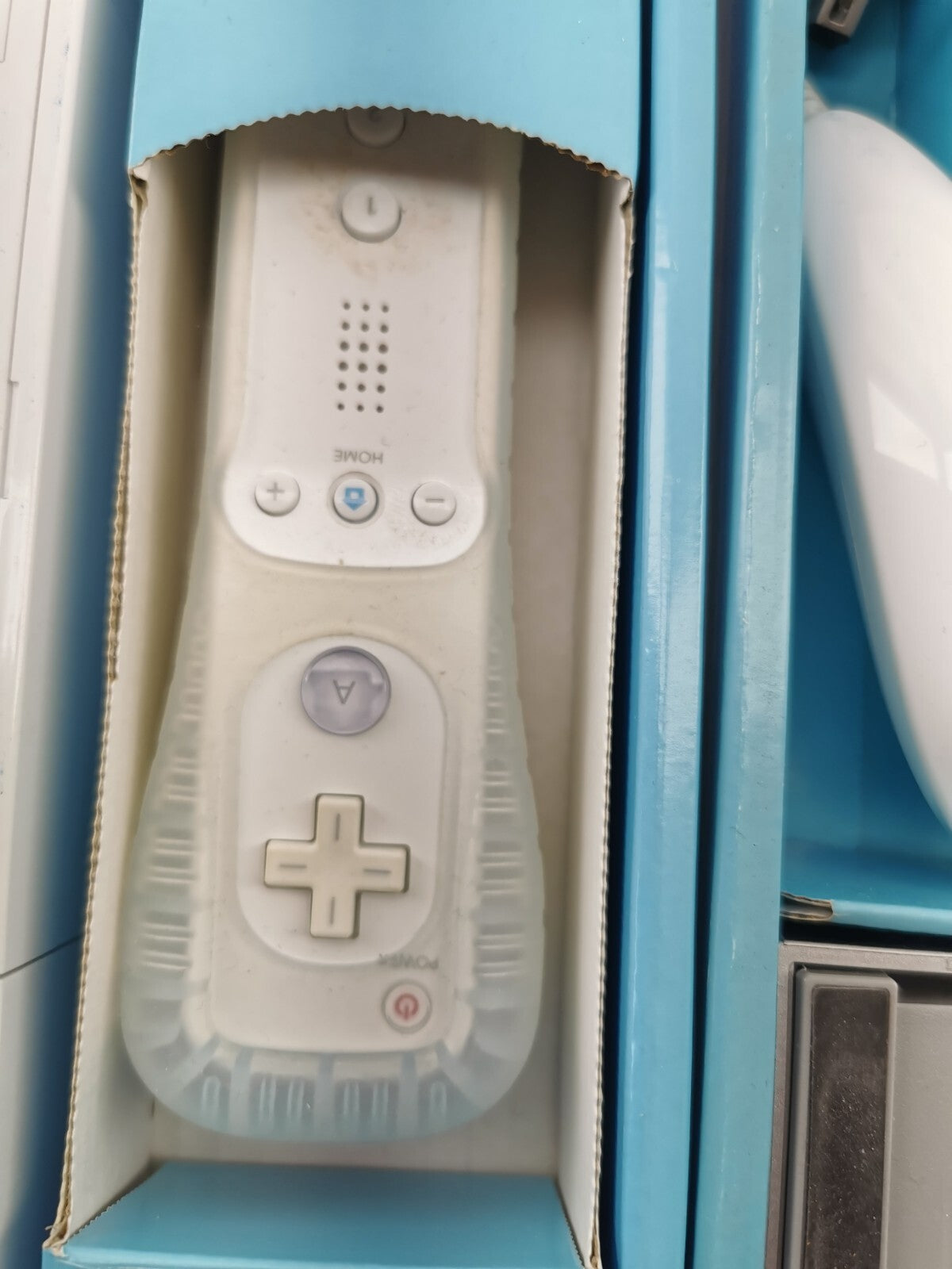 Nintendo Wii Game Console + More Attachments
