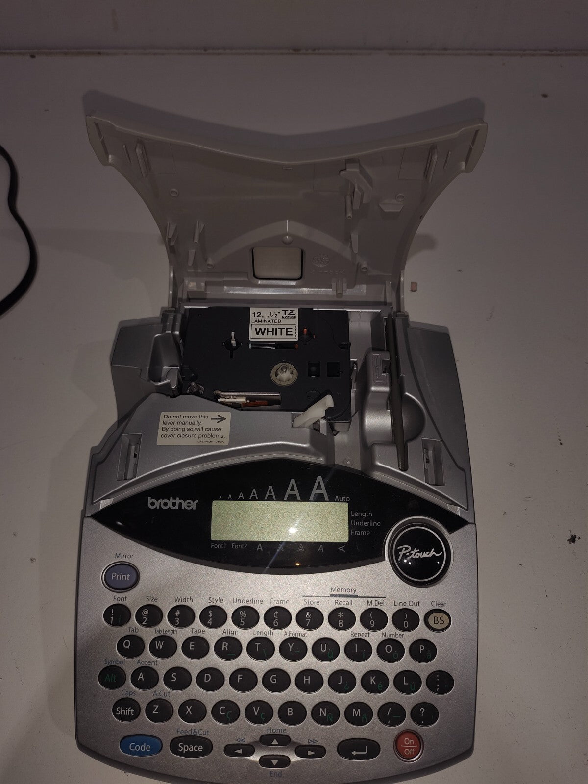 Brother P Touch Electronic Labeling System PT-1950 label printer - Untested