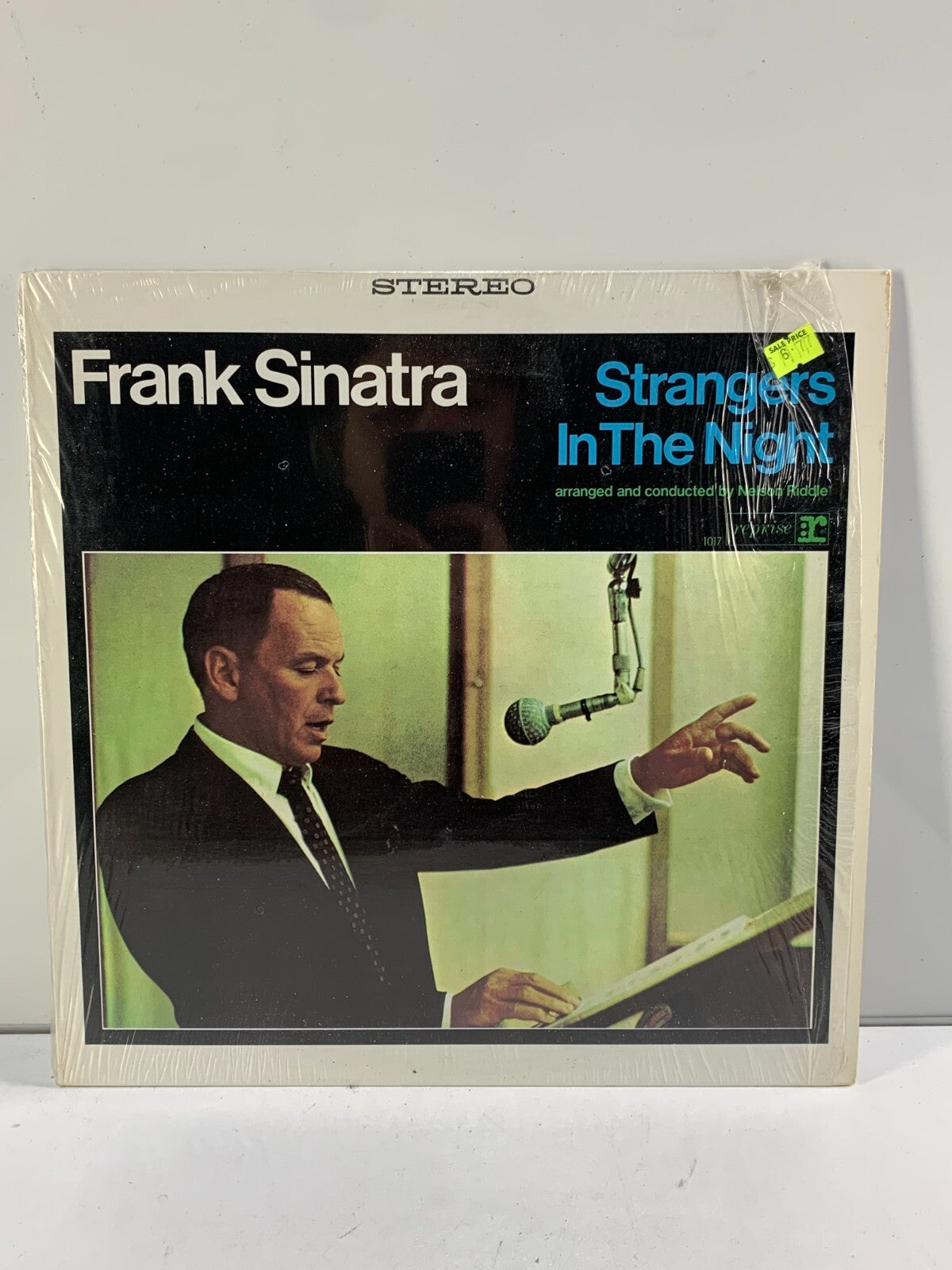 FRANK SINATRA - Strangers In The Night (Reprise FS1017) 12" Vinyl Record LP - EX