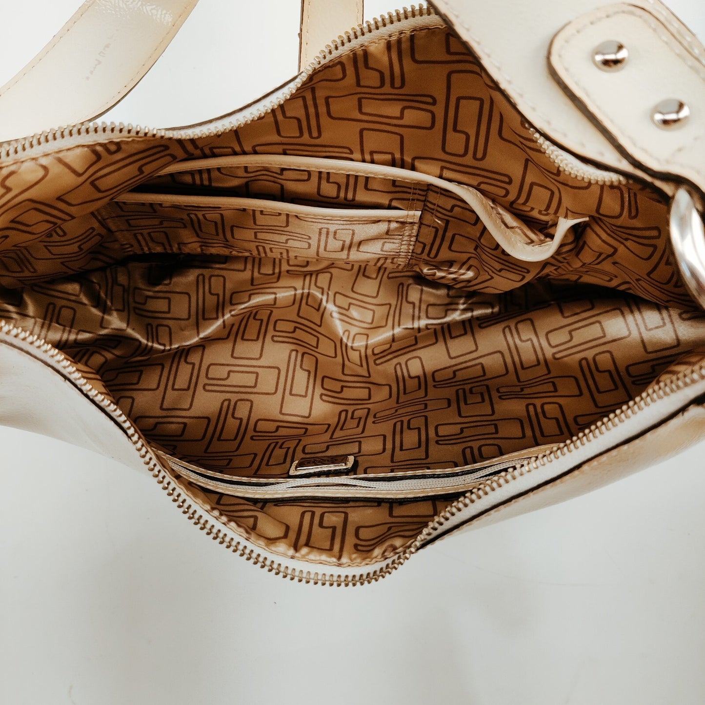 Guess White Cresent Y2K Shoulder Bag