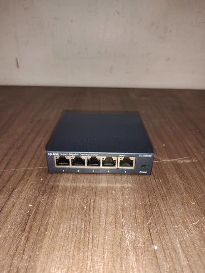 TP-Link - Model - TL-SG105S-M2 5-Port Multi-Gigabit 2.5G Ethernet Network Switch