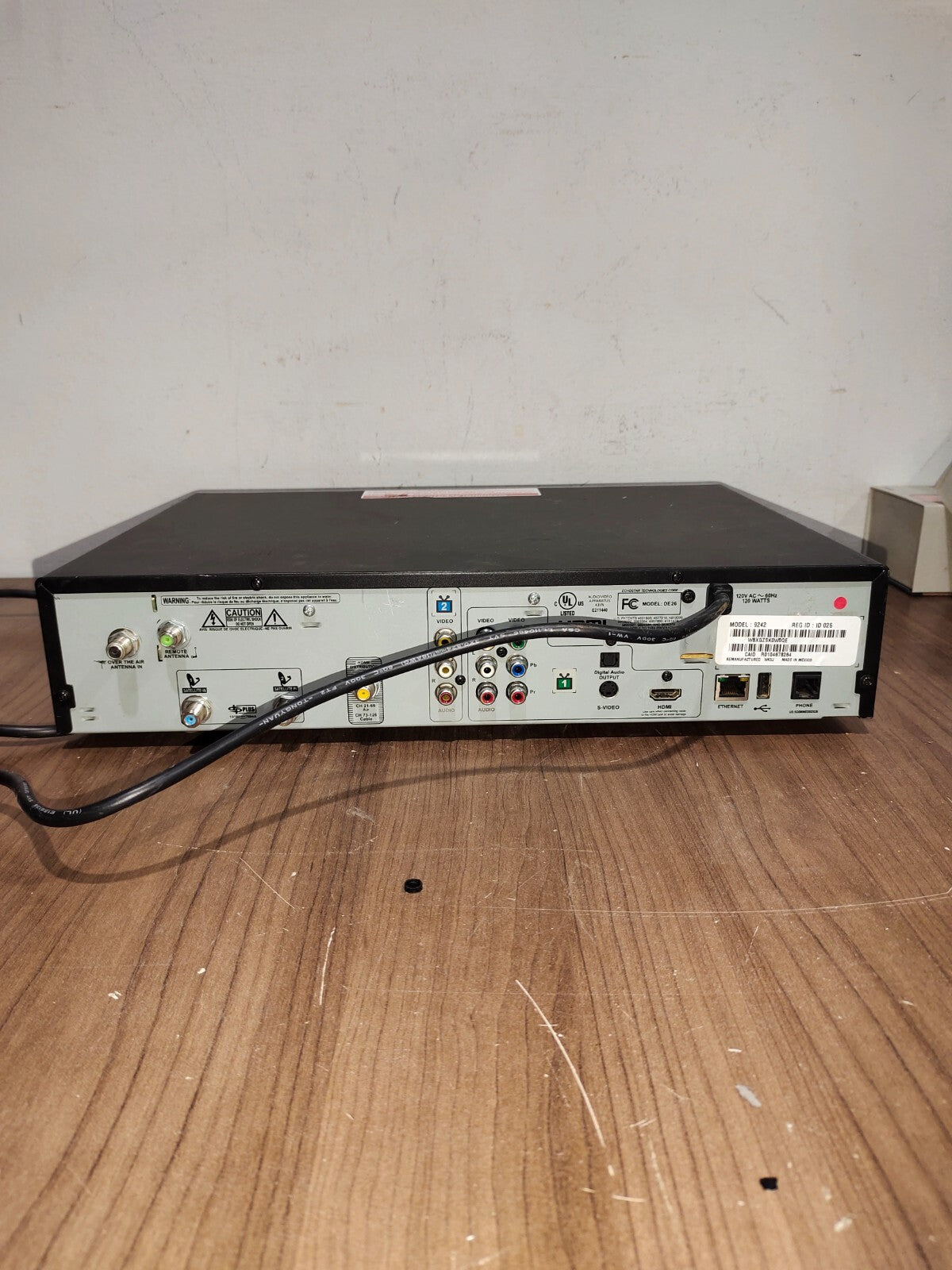 Bell TV Expressvu 9242 HD Dual Tuner PVR satellite receiver - For Parts
