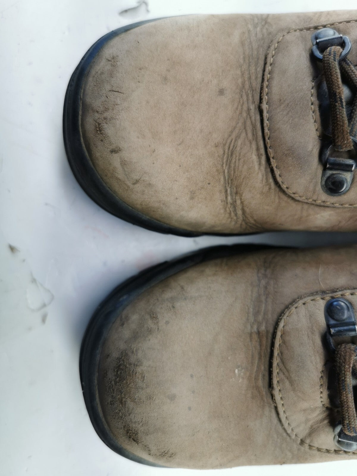 Vasque shoe