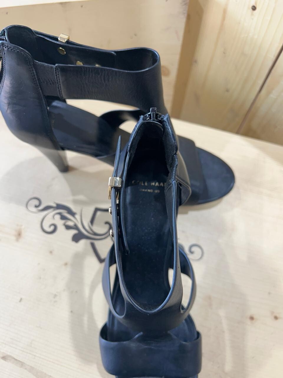 Cole Haan Moama Black Leather Sandal Heels Size 8B