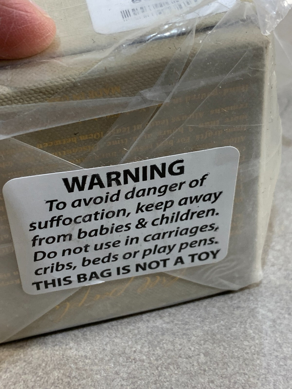 Free People French Juniper, Clove + Ginger Scented Candle