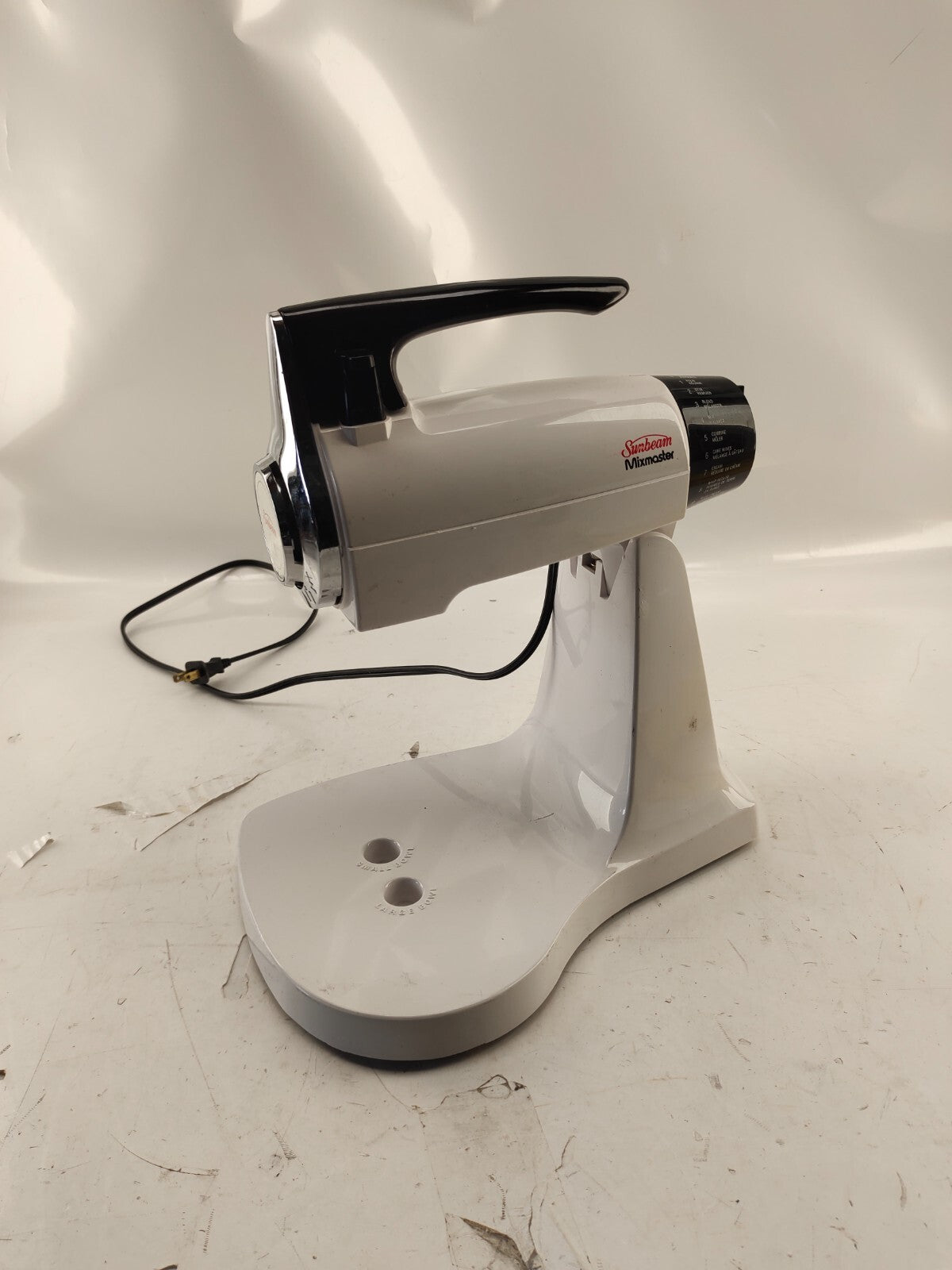 Vintage Sunbeam Mixmaster Mixer Yellow 12 Speed - No Attachments