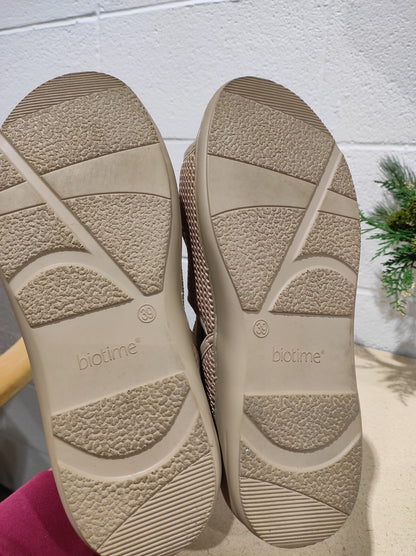 Biotime Women's Sandals Darrell Adjustable Hook & Loop Strap Brown S- 39/ 8- 8.5