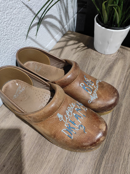 Dansko Clogs Little Dreams Big Adventures Brown Leather Clogs Size 38 (US 7.5-8)