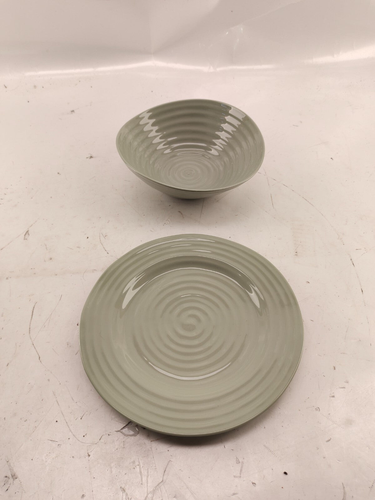 Portmeirion Sophie Conran Porcelain 4 pc. Dinnerware Place Setting in Grey NIB
