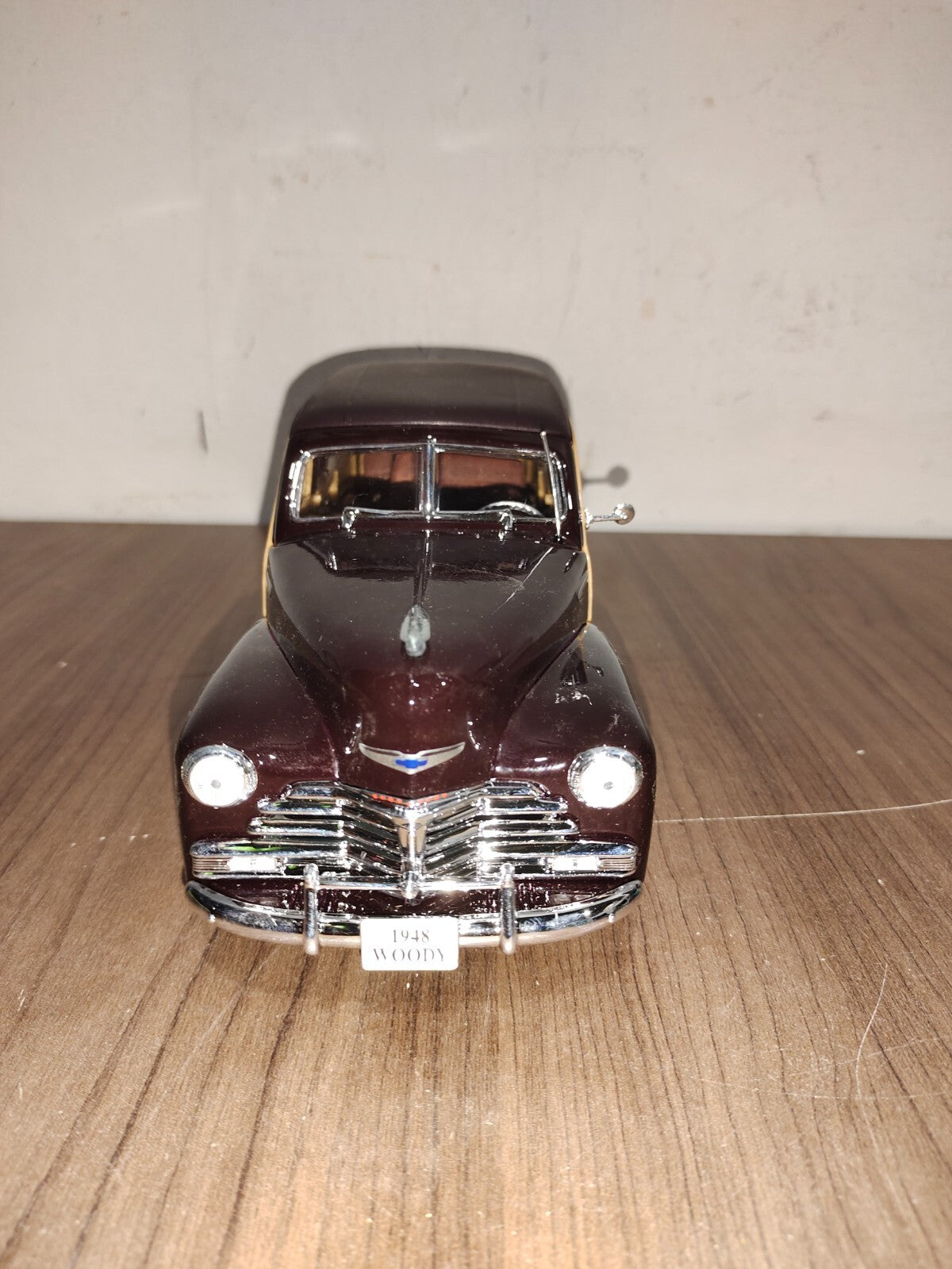 MAISTO 1948 CHEVY FLEET MASTER BROWN (WOODY) Special Edition  1:18 SCALE DIECAST