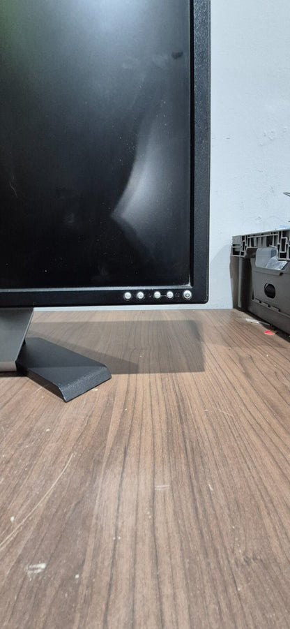 Dell E228WFPc Widescreen Monitor 22 inch 1680x1050 W/Power&VGA Cable