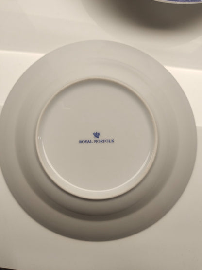ROYAL NORFOLK PLATES/CUPS BLUE & WHITE Crockery Set