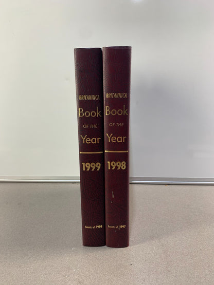 Vintage Encyclopedia Britannica Book Year Lot Set Of 2 - 1998 & 1999