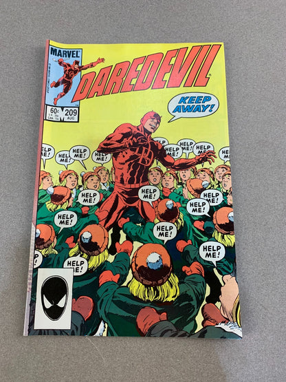 Daredevil #209 Aug Marvel Comics Group - 1984 - Keey Away!