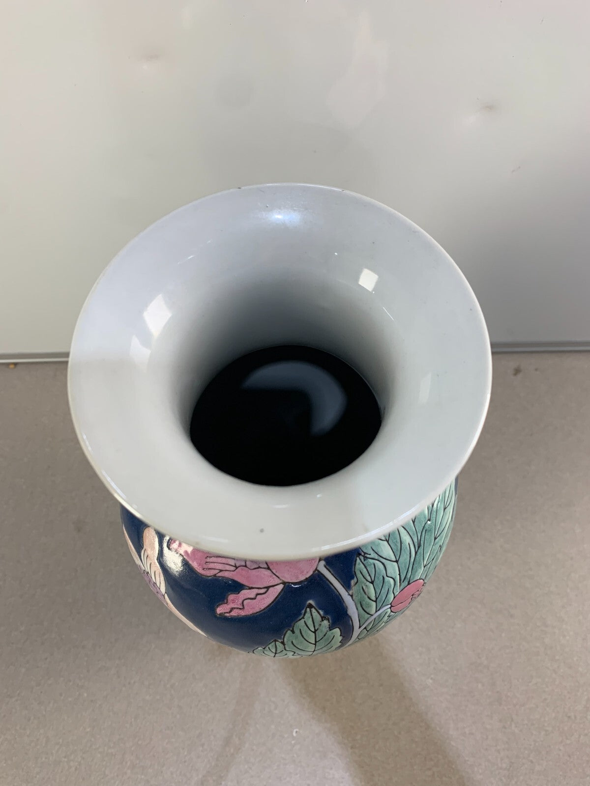 Beautiful Chinoiserie Vase