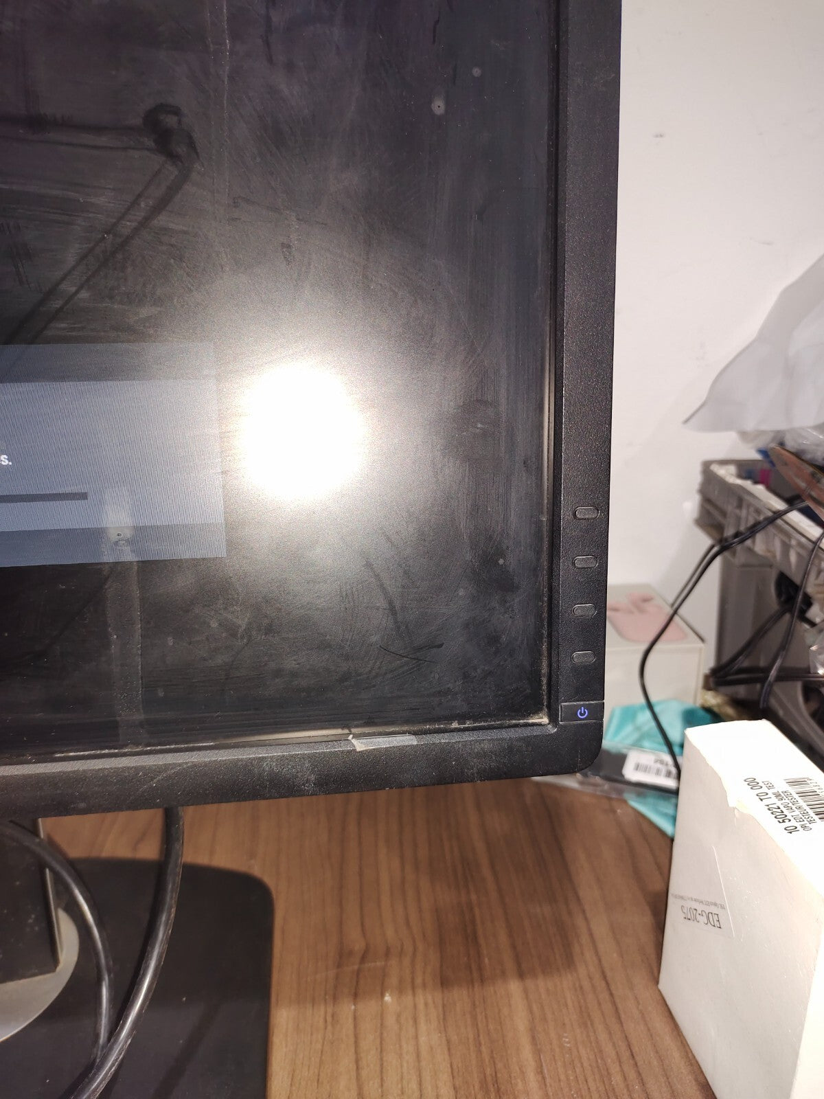 Dell P2213t 22" LCD Widescreen LED Backlit Monitor 1680x1050