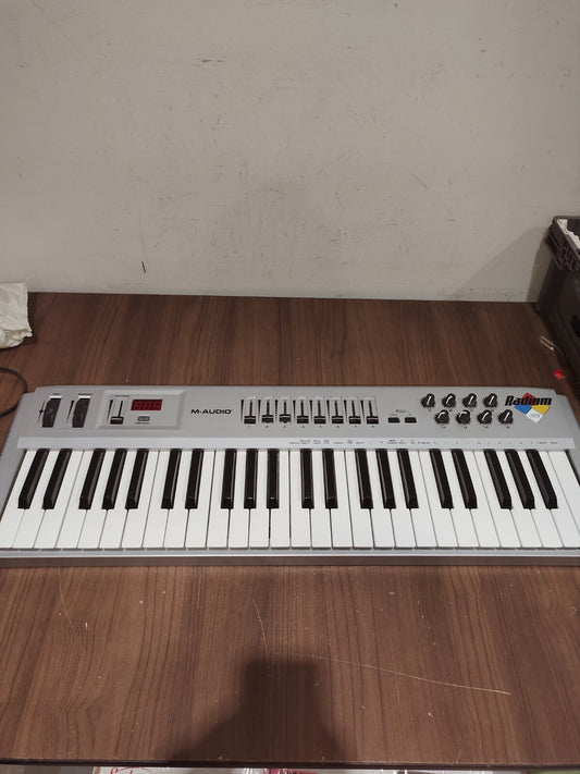 M-AUDIO Radium 49 Mini-Keyboard