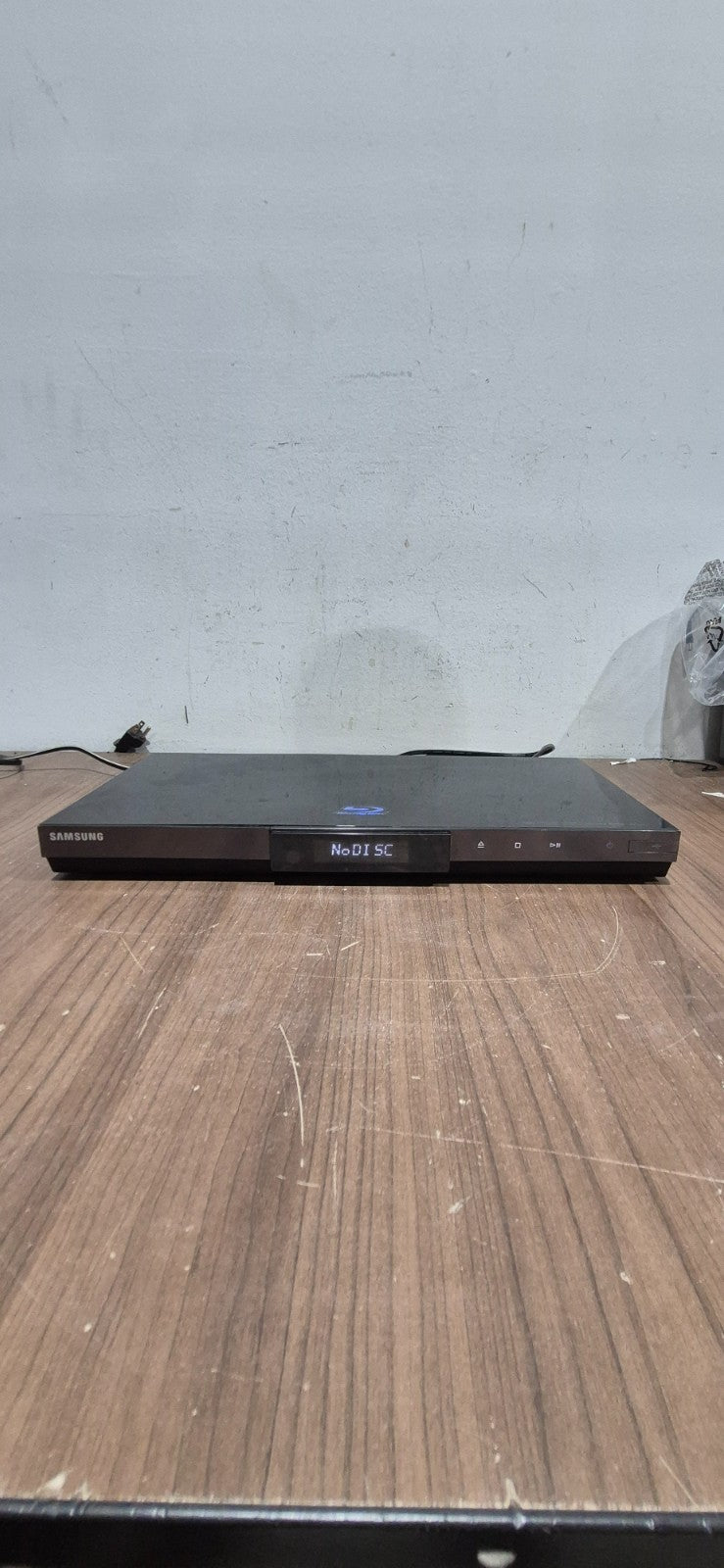 Samsung 1080p Full HD Blu-Ray Disc Player - Model - BD-C6500