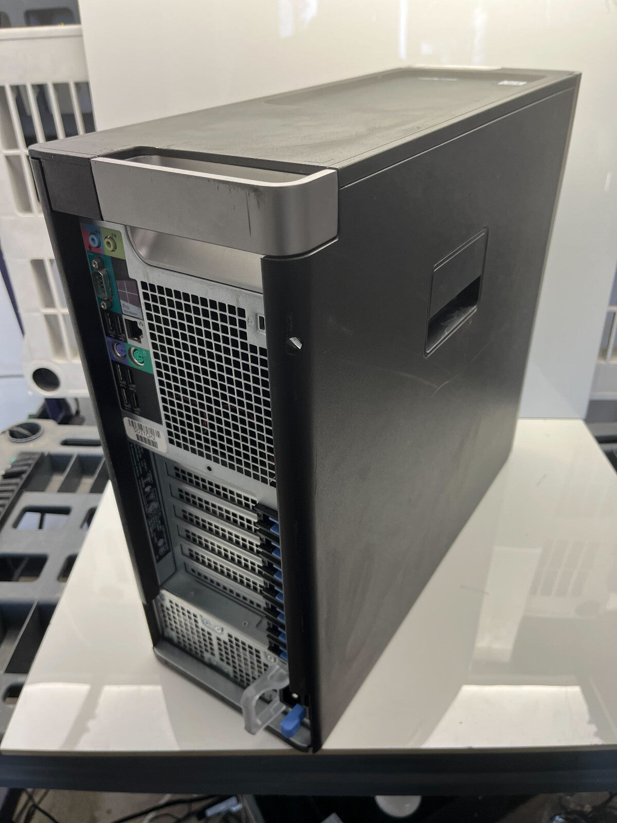 Dell Precision Tower 5810 Xeon E5-1650 v4 @ 3.60 GHz 16GB RAM No HDD no OS