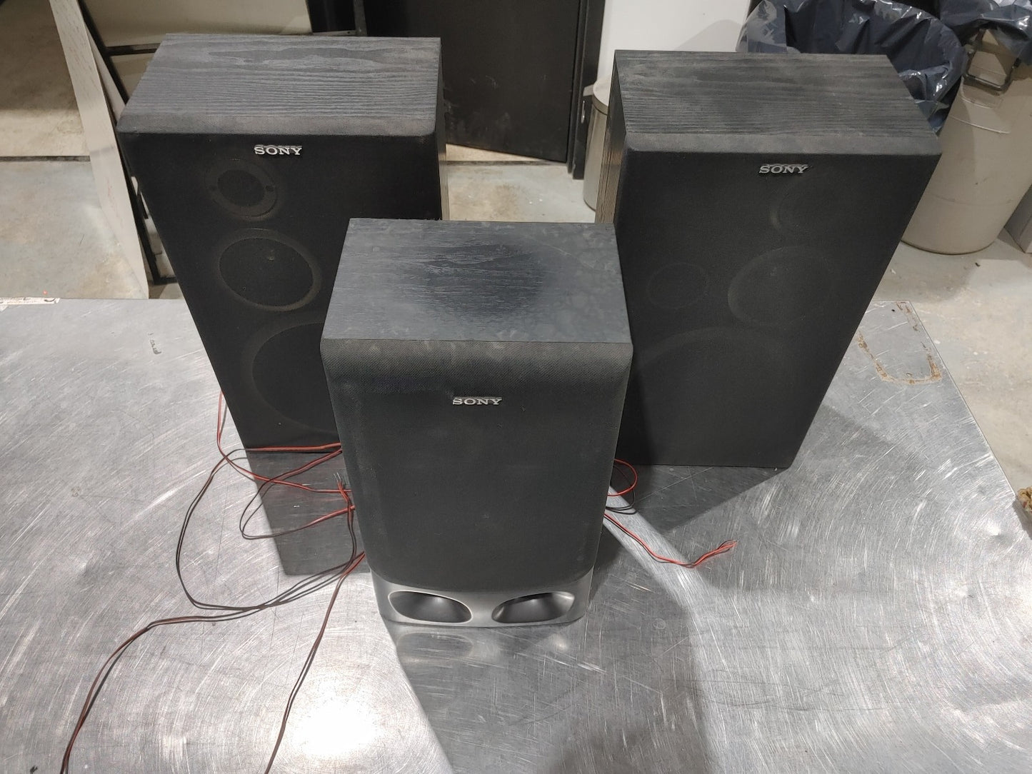 GOOD CONDITION LOT OF 2 SONY SS-D117 6Ohm Speakers Black Tested WORKING