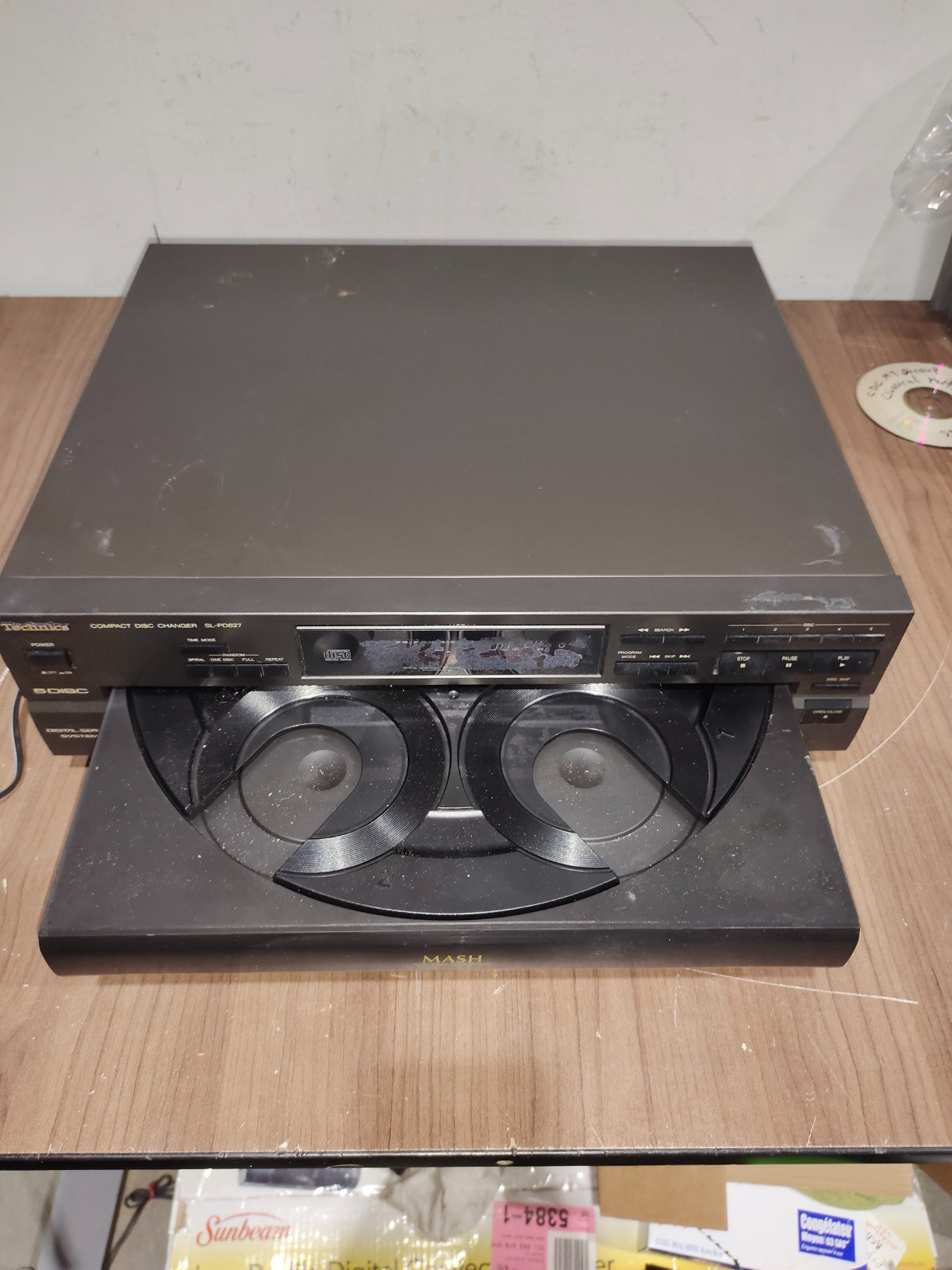 Technics SL-PD627 CD Compact Disc Changer - 5 Disc