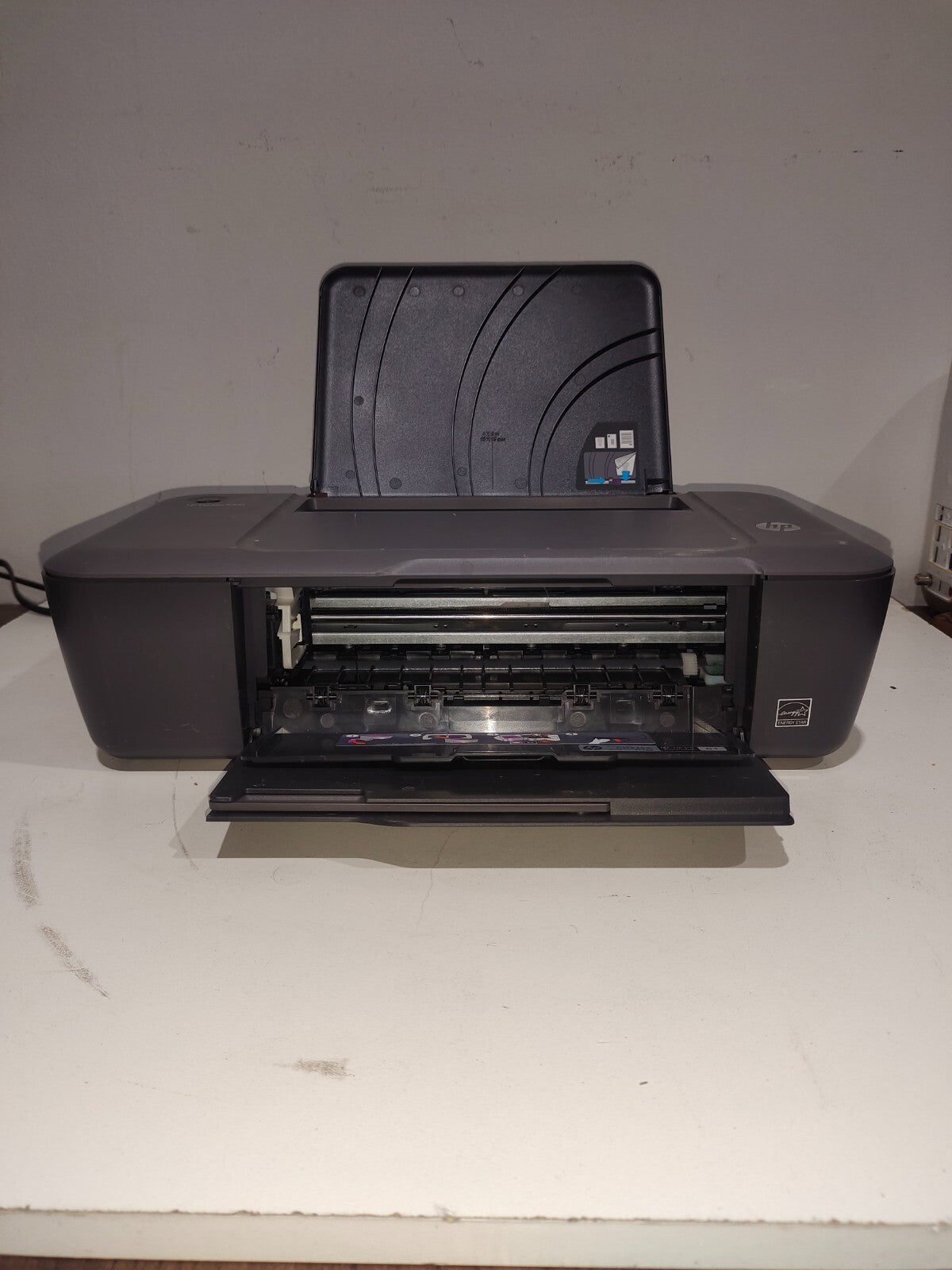 HP Deskjet 1000 J110a Standard Color Inkjet Printer