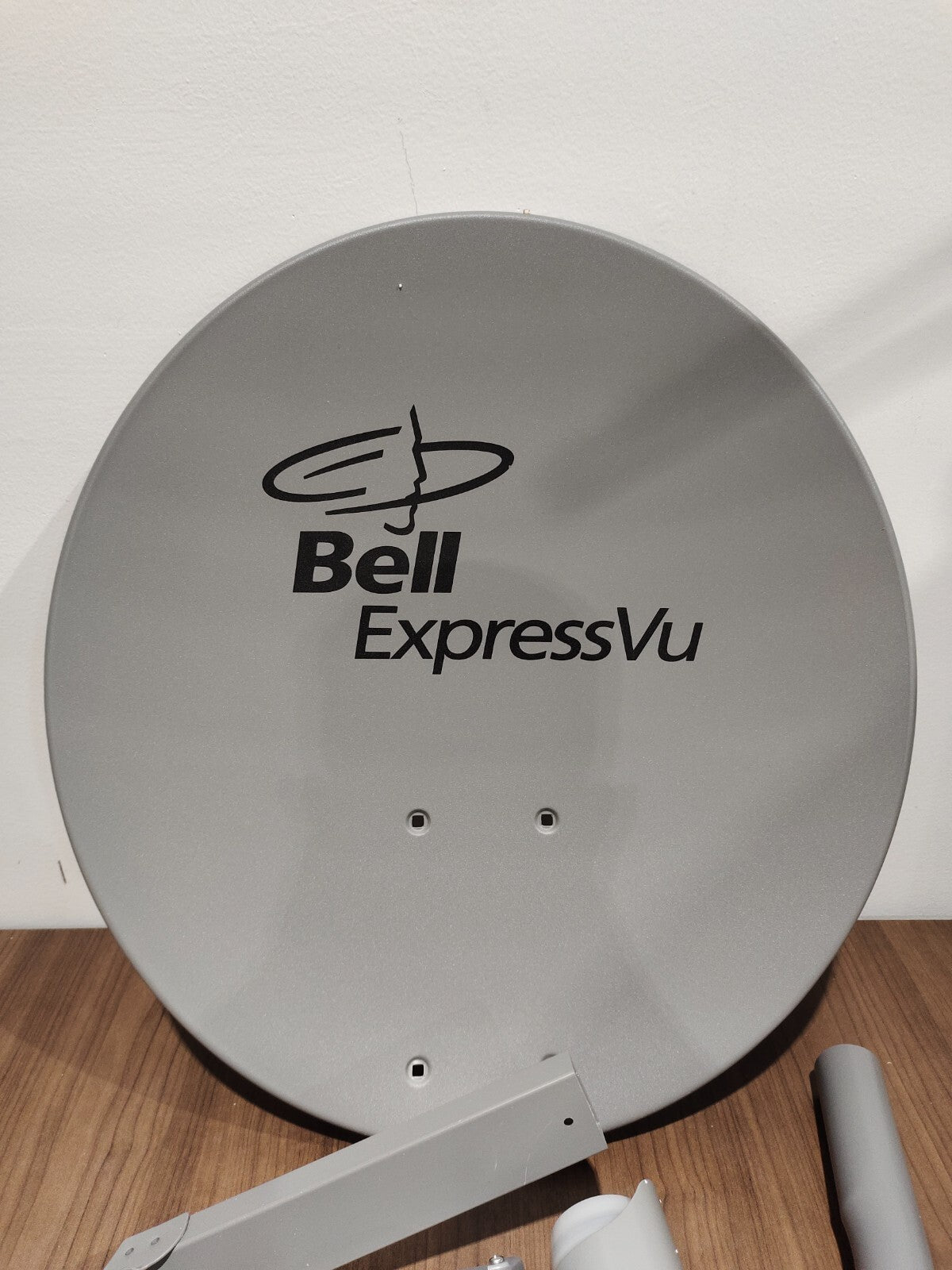 BELL EXPRESSVU 20" DISH NETWORK SATELLITE Dish