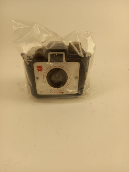 VINTAGE KODAK BROWNIE HOLIDAY FLASH CAMERA 1950'S UNTESTED