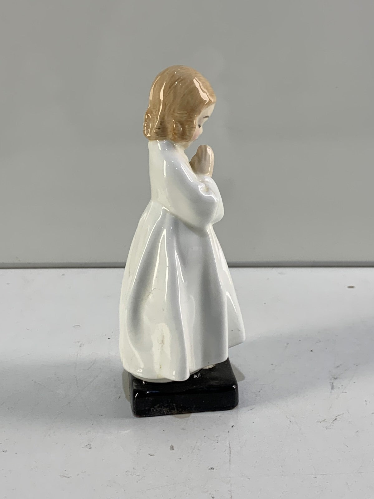 Vintage Royal Doulton Bedtime Girl Figurine Praying 1978 Bone China