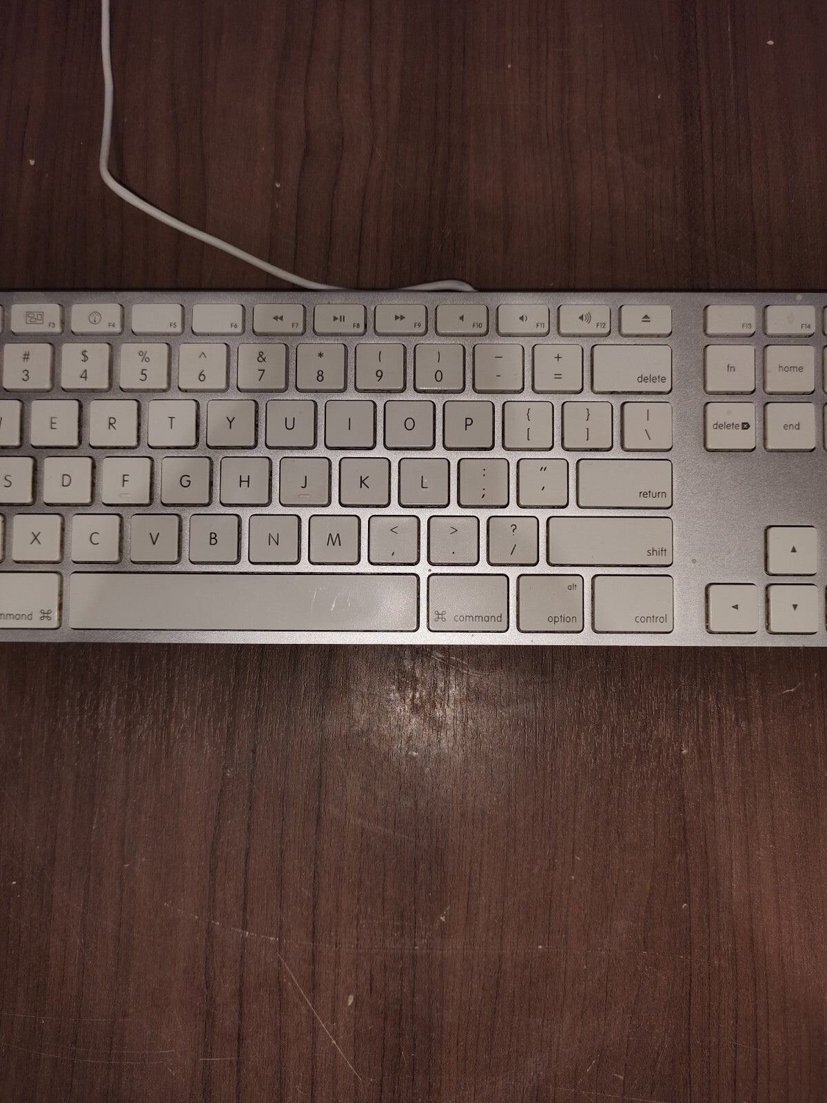Apple A1243 Ultrathin Slim Wired Aluminum Keyboard - 1