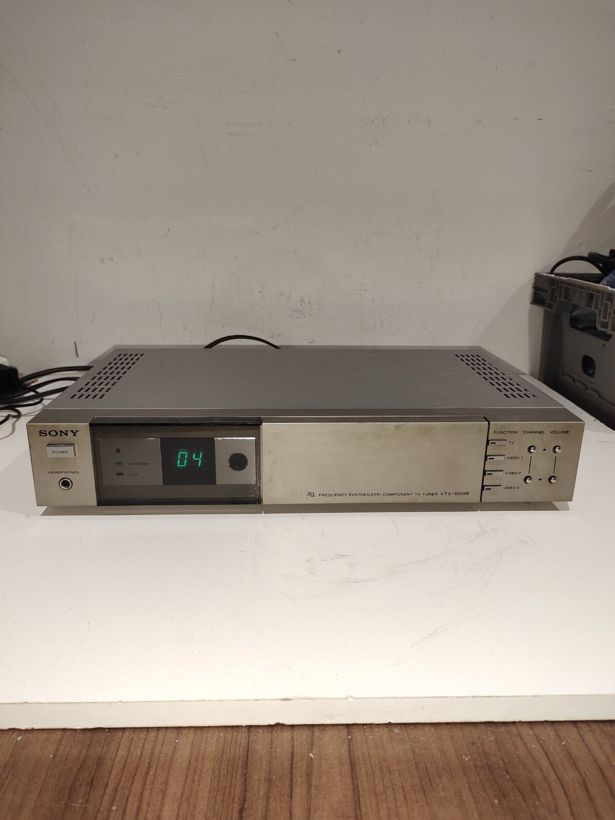 Sony VTX-1000R Component TV Tuner
