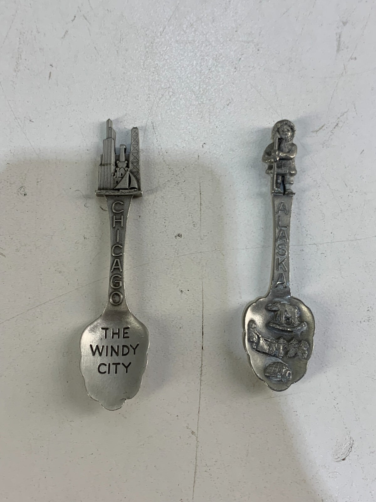 Collector spoons ALASKA,Eskimo.Dog sled.bear,iglo & Chicago The Windy City