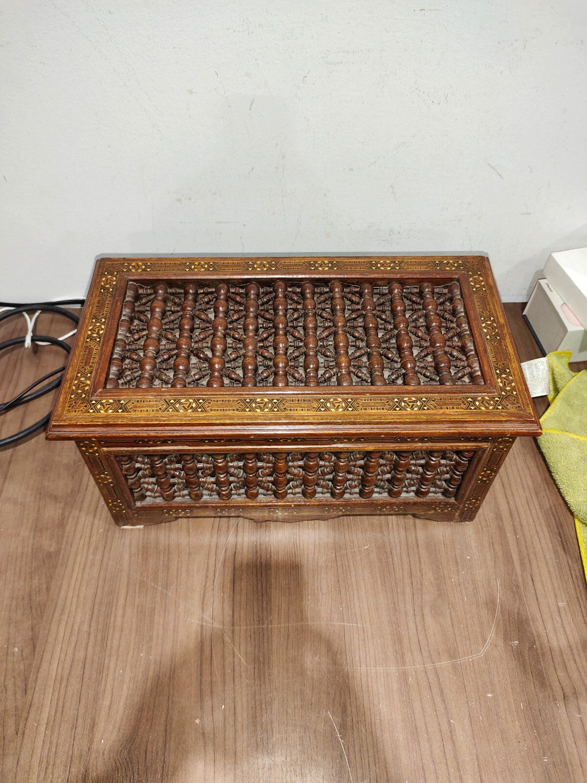 ANTIQUE BLACK FOREST SWISS WOOD CARVED JEWELRY BOX