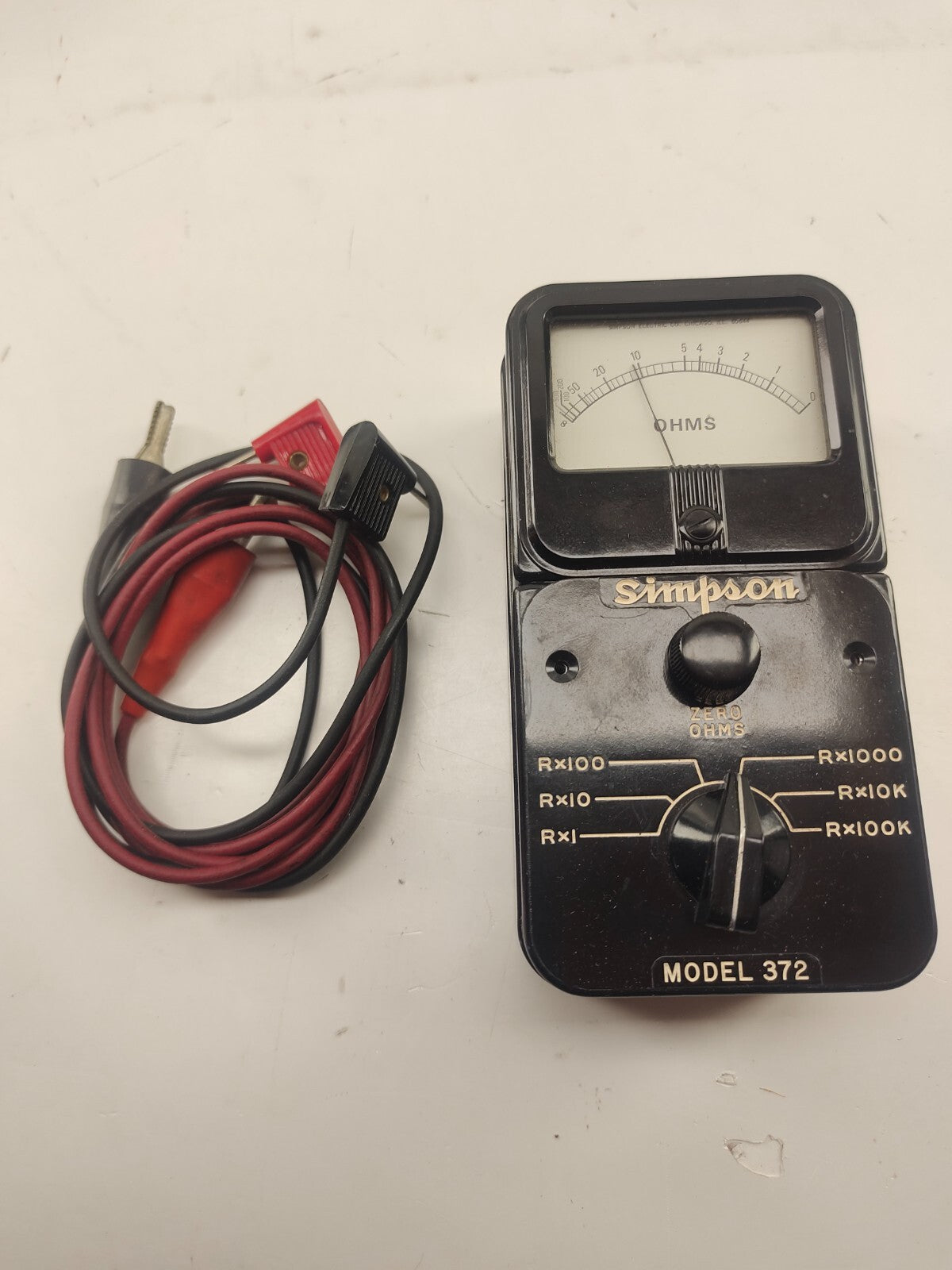 Vintage Simpson Electric Co. A.C. Voltmeter Model 376  1000 OHMS Per Volt