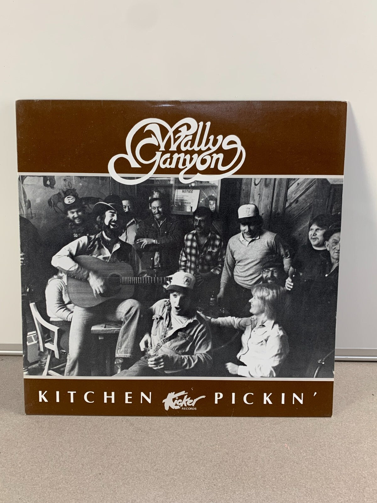 Wally Ganyon – Kitchen Pickin’ – Rare Canadian Country Folk – LP