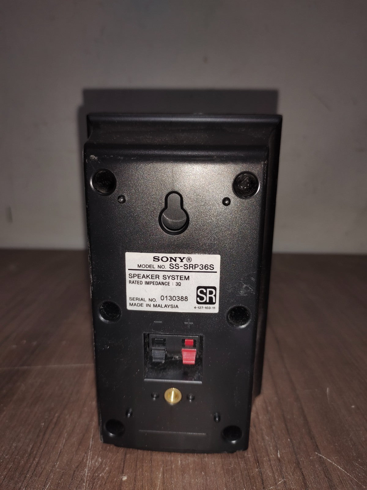 SONY  Surround Speaker - Model - SS-SRP36S (SR) - Right Speaker