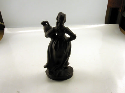 Garrard Mold Figurine - 13.5in