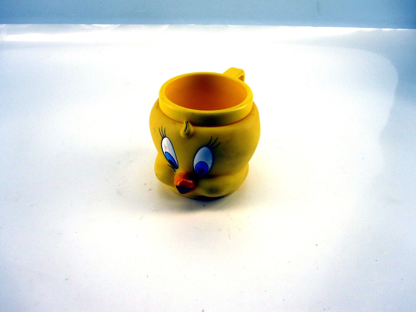 Looney Tunes Tweety Bird Mug by Warner Brothers Entertainment 1993