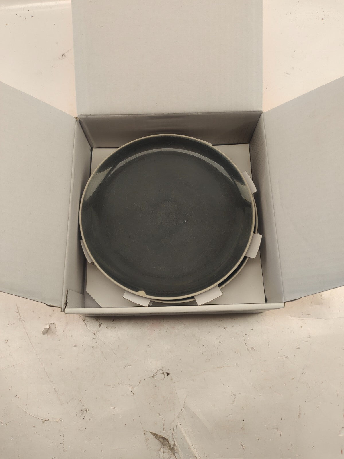 Le Creuset Classic Salad/Dessert Plates (Set of 3) - Gray (Chipped)