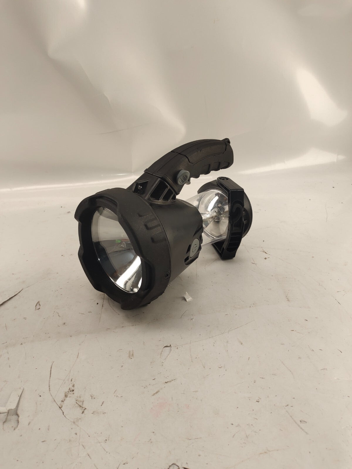 Motomaster Eliminator 2M Series Spotlight/Lantern Combo