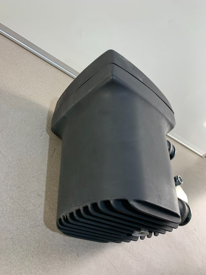 XENON WORK LIGHT, SQ, FLOOD, 24 V DC, CLEAR/BLACK, 8X6 1/2X8 1/2 IN, AL/GLASS