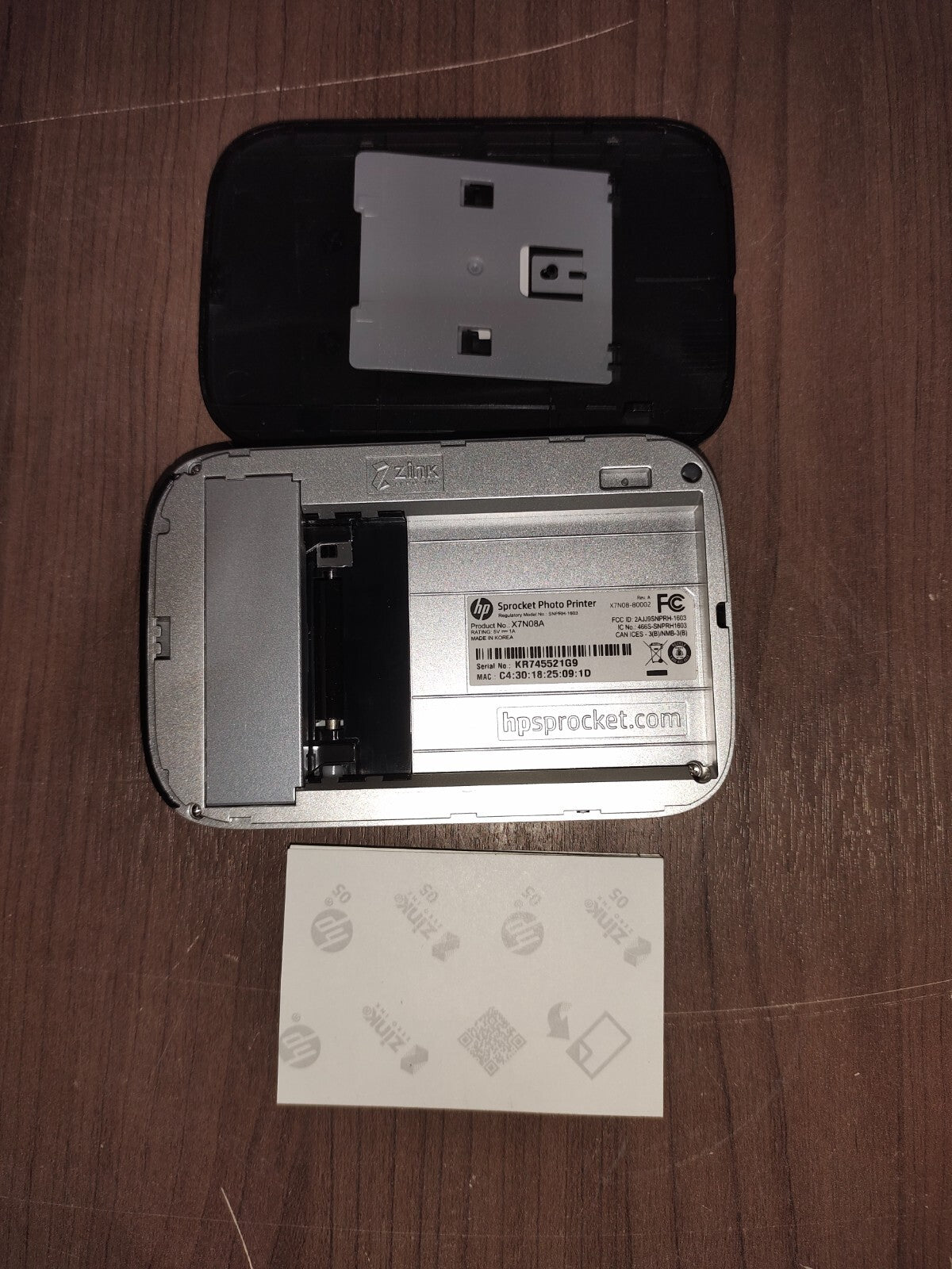 HP Sprocket 100 Portable Photo Printer w/ USB Charger - X7N07A / SNPRH-1603