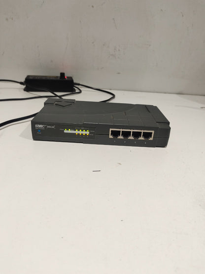 SMC Barricade SMC7004ABR 4 Port 10/100 Mbps Broadband Router