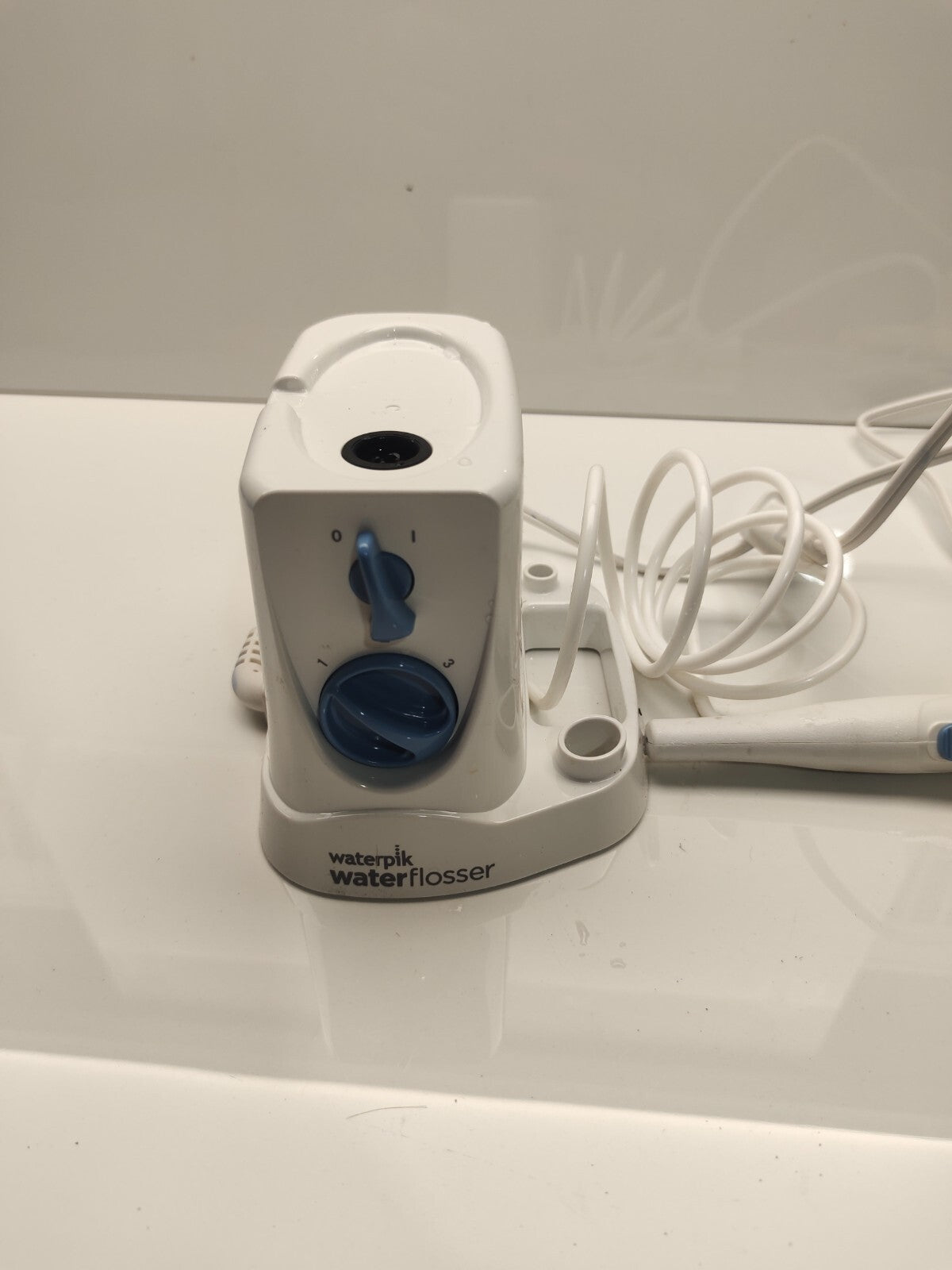 Waterpik Water Flosser - WP-270C/WP-305C