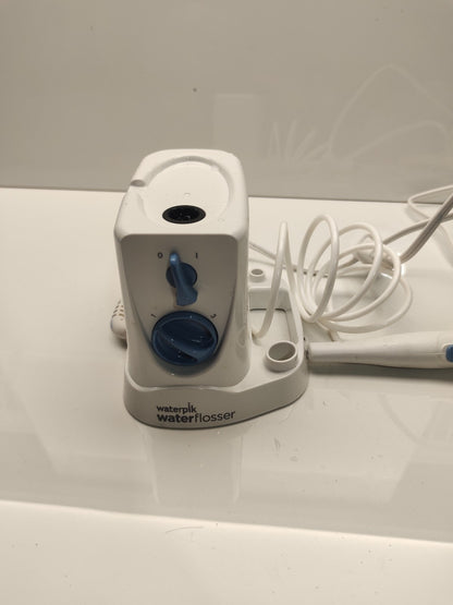 Waterpik Water Flosser - WP-270C/WP-305C