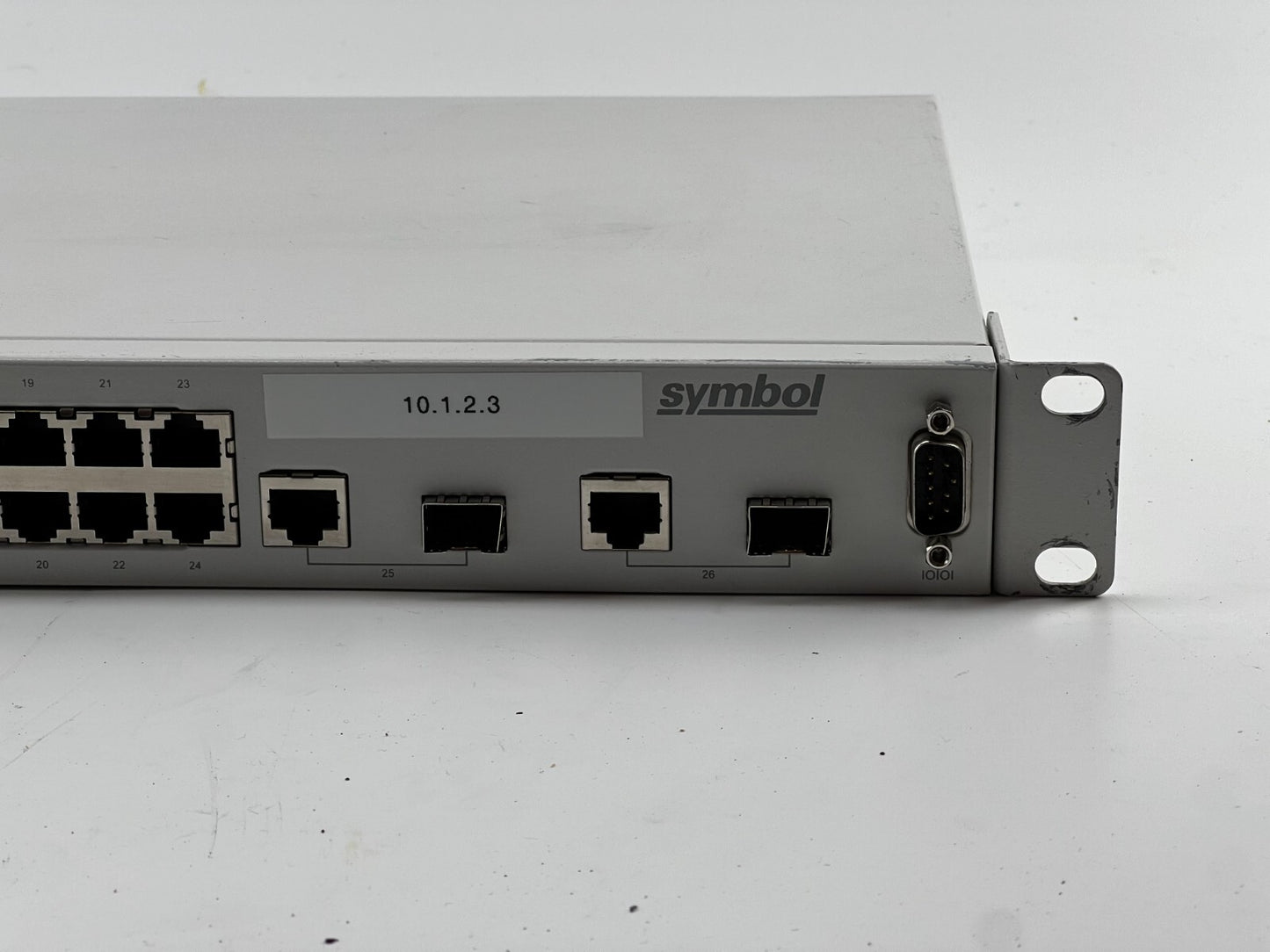 GOOD Symbol 24-PortEthernetSwitch ES-3000-PWR-10-WW Enterprise 10/100 Base-T PoE