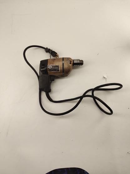 Utility Drill Black & Decker - 120 Volts 2.1 Amps 1000 RPM Type 1