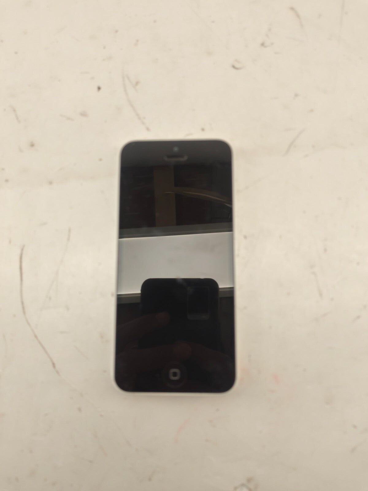 Apple iPhone 5C - Unlocked - White - 16GB - A1532