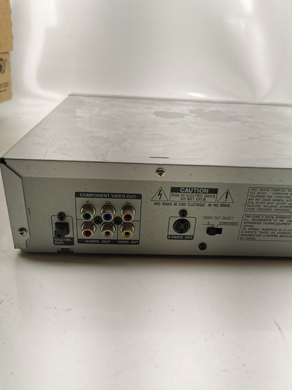 Sanyo DVD-7201 Component Digital Video DVD Player.