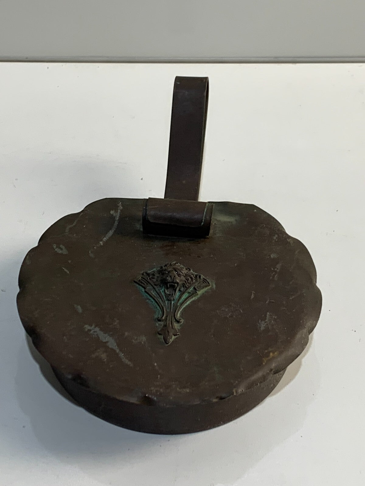 Vintage Silent Butler Crumb Ash Catcher